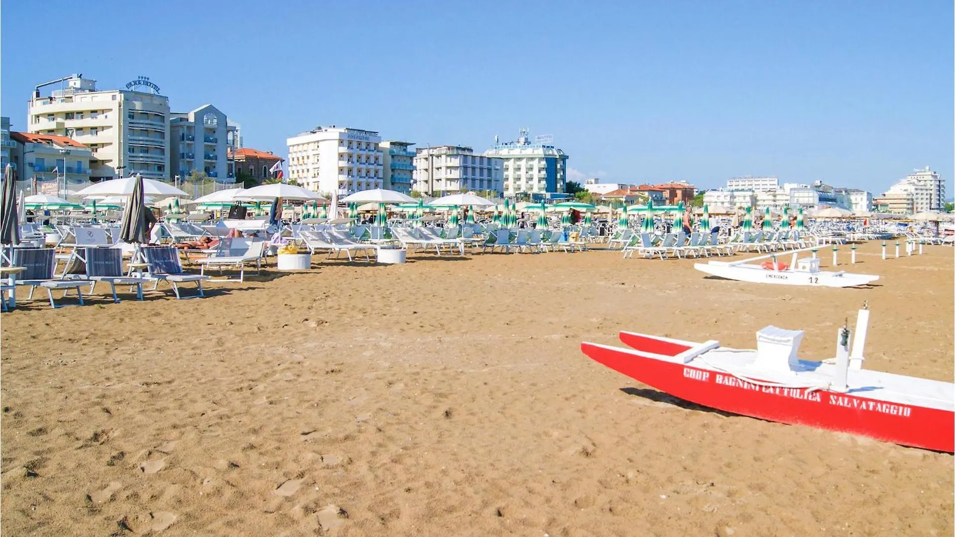 1 Bedroom Stunning Apartment In Cattolica